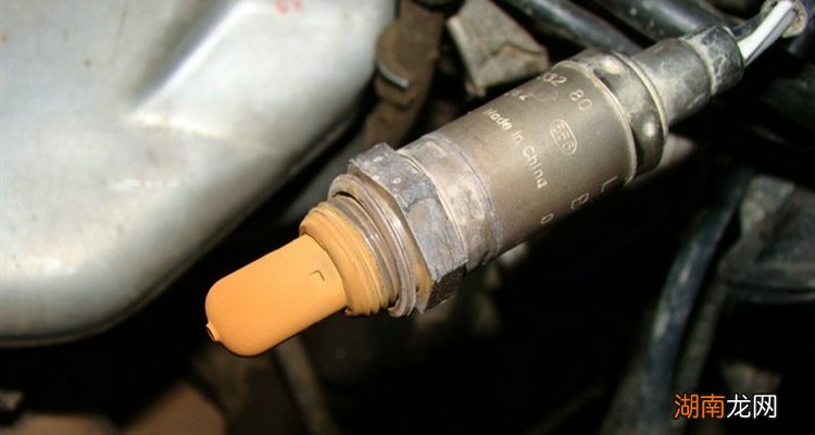 汽车氧传感器怎么拆卸