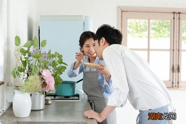 情侣问答题目100个情感有多少种