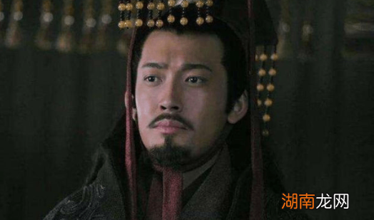 孙权的存在感为什么比刘备曹操低?