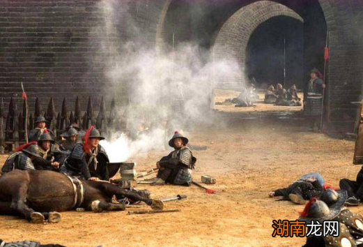 崇祯帝为什么不逃离北京，在南京另立朝廷呢？