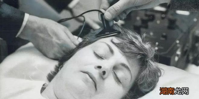 情感描写包括哪些正规情感咨询师