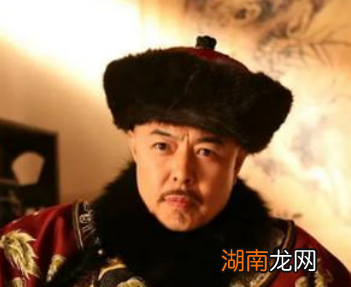 在古代人们是如何穿衣的?有何讲究