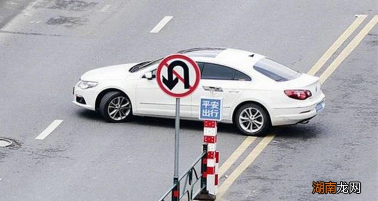 在城市主干路上不按规定掉头扣几分