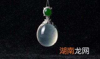 翡翠玉石怎么样 翡翠玉石怎么样保养越来越好