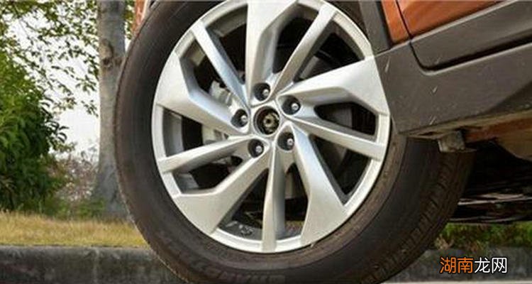 225的轮毂可以装235的轮胎吗