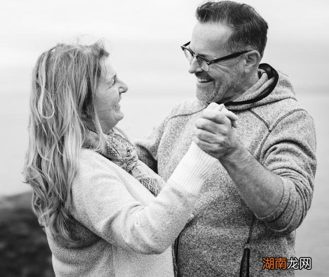 爱情感悟心情随笔情感主播简介怎么写