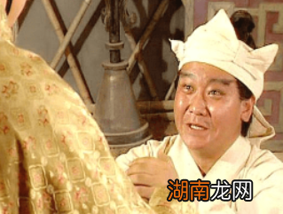 刘备得知张飞被杀的消息,为何没有痛哭呢?