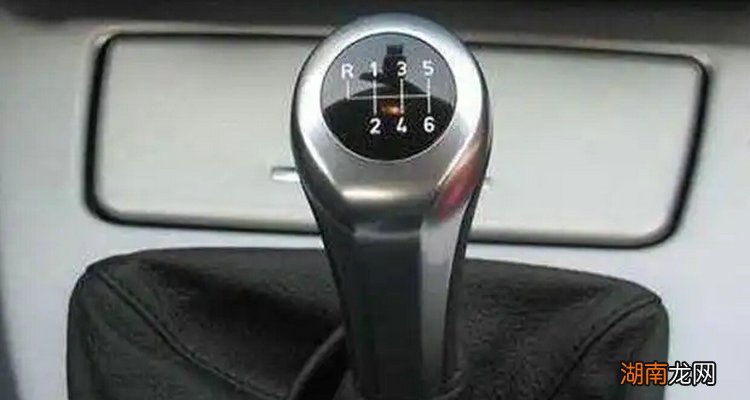 手动挡挂不上倒挡是怎么回事