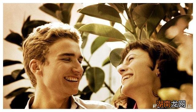 请从内容和情感的角度细节打败一切情感句子