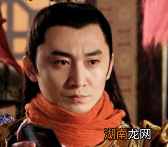 在古代,那些兵器真的有几百斤,几十斤重吗?