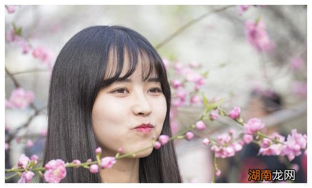 情感二字词情感老师在线咨询免费