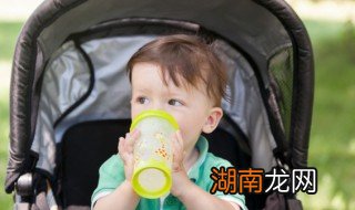 孩子不喝奶瓶怎么办 娃儿不喝奶瓶怎么办