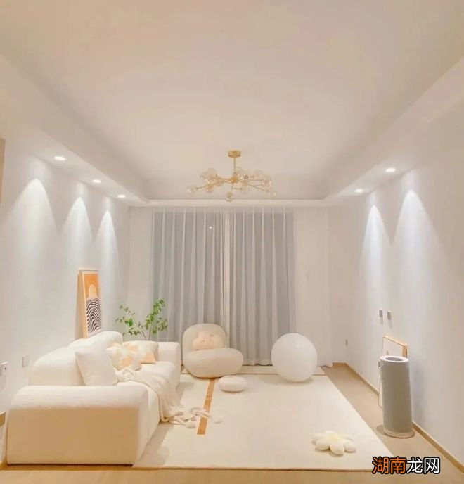 不再为了面子,客厅功能化后,整屋敞亮了,哪怕小户型也住得舒坦