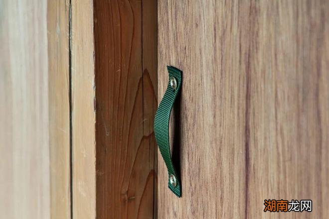 日本这个设计师做完的精装修,竟然是浓浓的「毛坯味道」