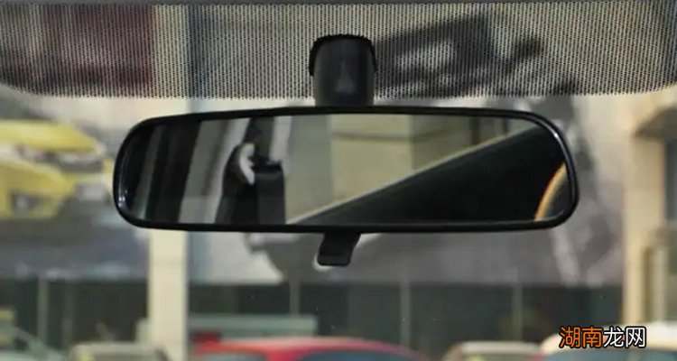 汽车内后视镜怎么拆卸和安装