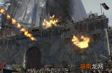 秦汉之际平定军功的标准分为哪些方面？将士们如何获得军功？