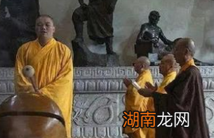 朱元璋去拜佛,方丈是怎么回答他的问题的?