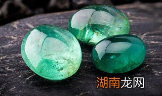 翡翠结晶体怎么看，翡翠里面有结晶体