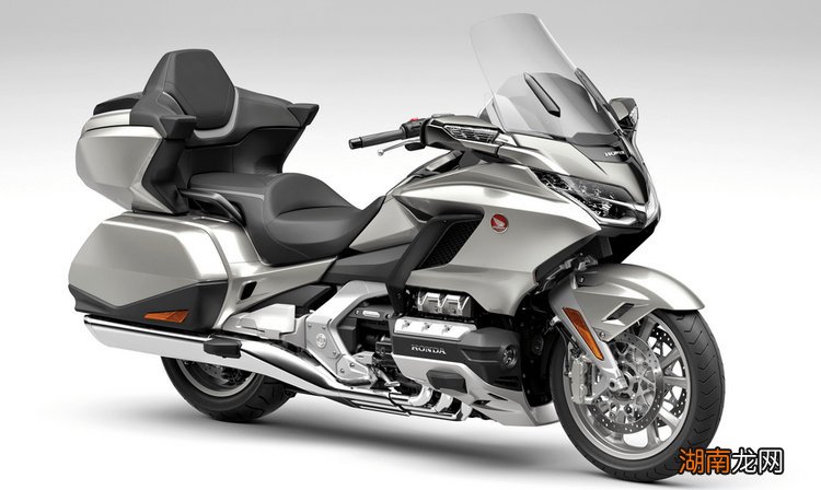 摩托车首保500还是1000