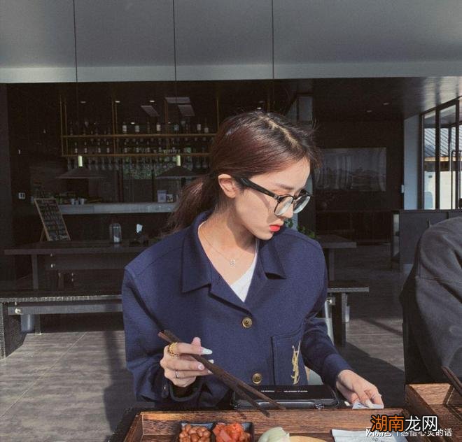 总让女朋友跟自己相处说无聊