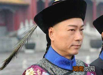 清朝太监分为哪些品级?他们每月的俸禄有多少?