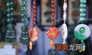 翡翠串珠佩什么吊坠,翡翠玉石项链串珠