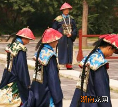 清朝官员不吃早饭只口含人参去上朝 他们是没有时间吃早饭吗