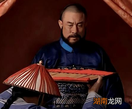 清朝官员退休后每年有50两退休金 相当于现在的多少钱