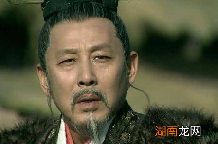 韩信都上过战场厮杀过的 韩信难道打不赢宫女吗