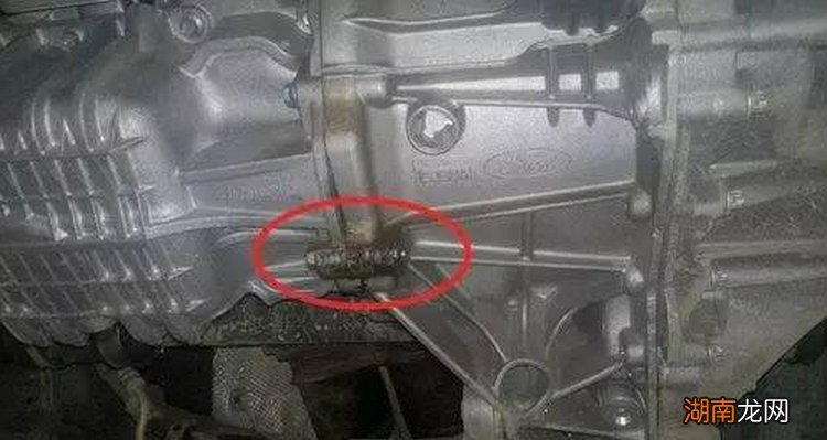 车子漏机油严重吗 漏机油问题严重吗