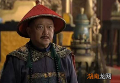 和珅作为清朝有名的贪官，他究竟有多少钱？