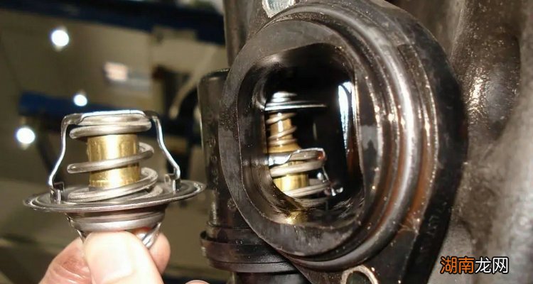 汽车节温器漏水不严重有必要修吗