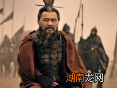 曹操为何不敢称帝，他到底忌惮什么？