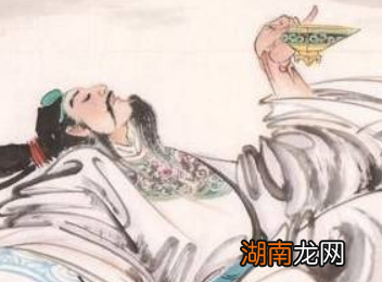 李白为何在受宠的时候选择了远离朝堂呢?