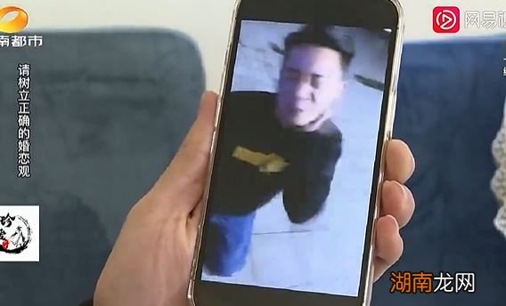 恩爱情侣反目成仇男子：她玩男人我就去找女人这是报复