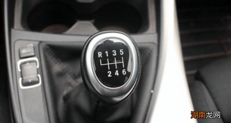 手动挡车怎么停车熄火