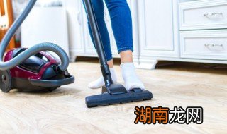 家里地砖走路老粘乎乎怎么办 家里地砖走路老粘乎乎如何处理