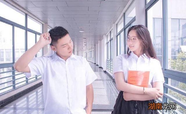 分手后你越是这样沟通撩男人他越会放不下你挽回百试百灵!