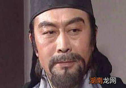 东汉朝堂都有那些人反对征召董卓进京师呢？