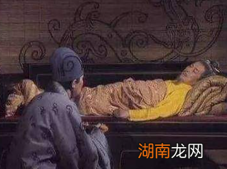 刘备病重后，为何黄元想要割地为王呢？