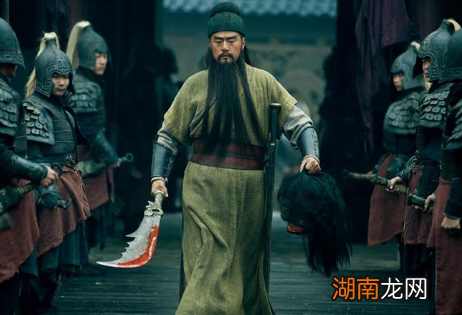 刘备不论在哪里打仗,身边为何带着张飞而不是关羽?