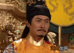 朱棣起兵时只有八百亲兵，朱允炆为何还是输了？