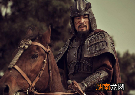 曹操当年为什么没有杀了刘备?曹操没有警觉之心吗?