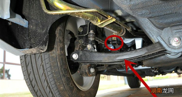 后减震器咯吱咯吱响是怎么回事