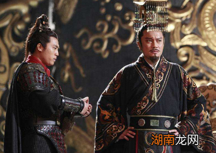 王翦出征前向秦始皇讨要大量赏赐,秦始皇为何不生气?