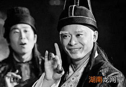 古代太监和宫女相比 皇帝为何喜欢用太监贴身伺候