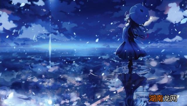 正能量情感语录面向东心却想着西；见到新的就讨厌旧的