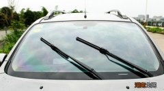 汽车雨刮器多久换一次