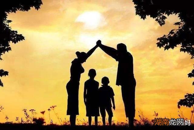 夫妻感情出现问题孩子承担了太多不应该让孩子来买单