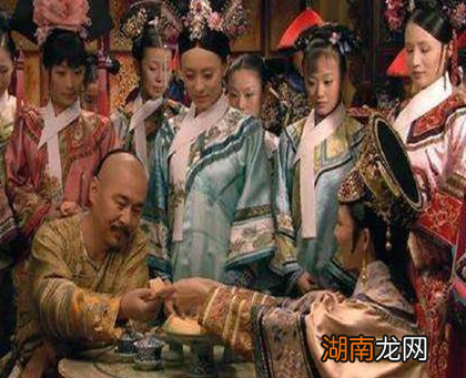 清朝皇帝临幸妃子过程是什么样的 电视剧演的都是真的吗